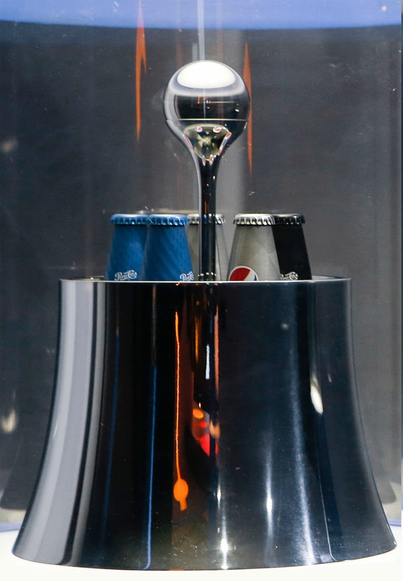 karim-rashid-pepsico-premium-bottles-designboom-08