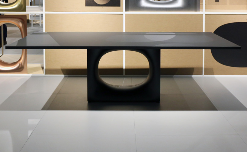 kensaku oshiro kristalia hole table designboom