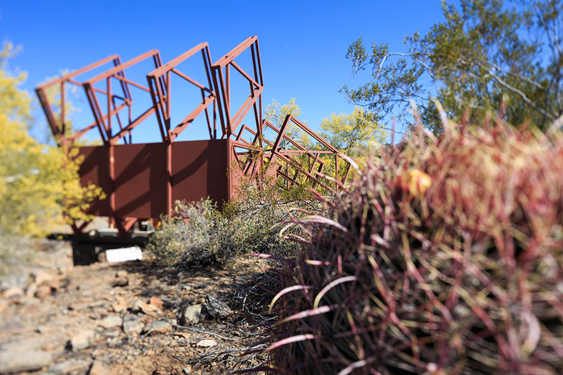 aixopluc develops a series of survival structures in the sonoran desert - 6