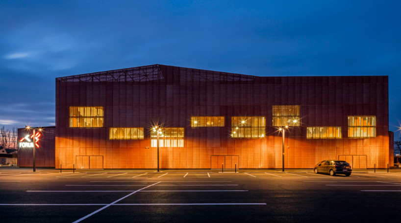 manuelle gautrand architecture forum cultural center 