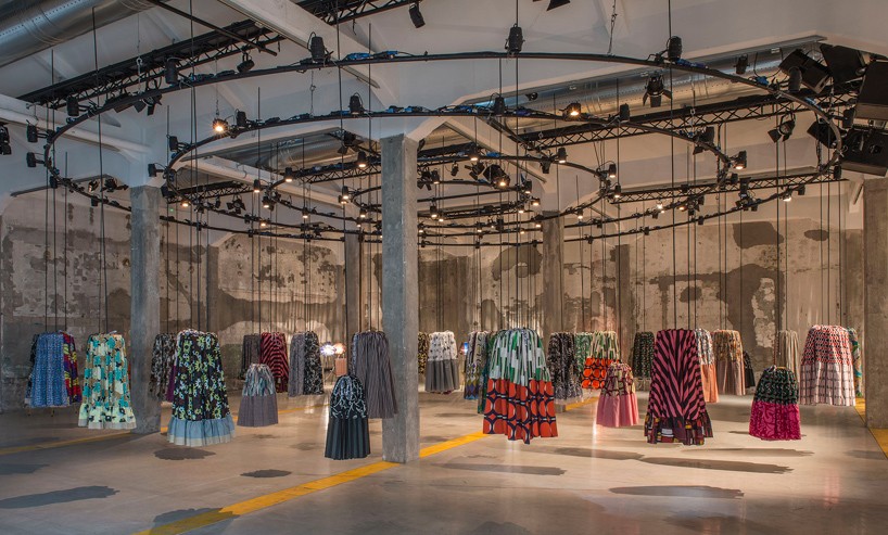 marni-ballhaus-installation-milan-design-week-designboom-01