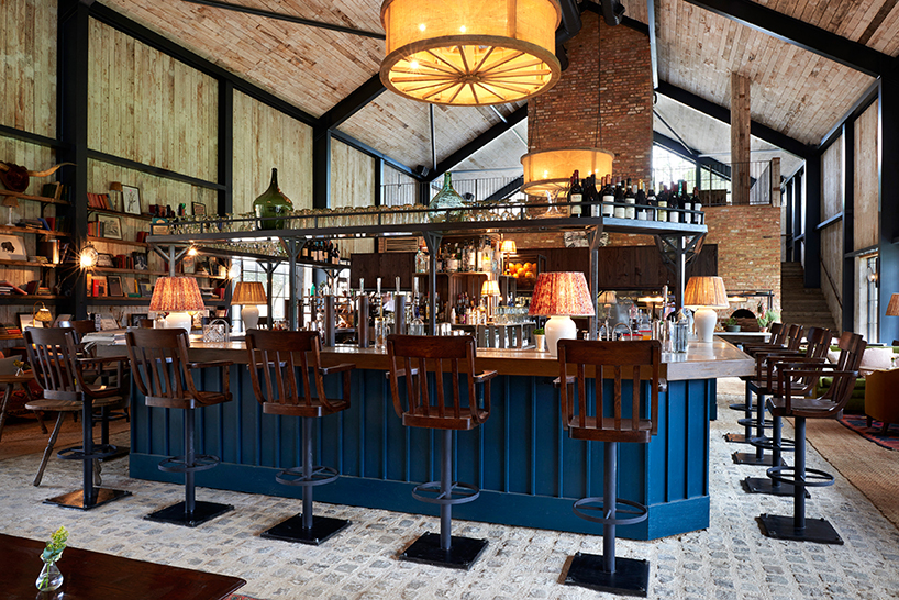 michaelis-boyd-soho-house-farmhouse-oxfordshire-designboom-02