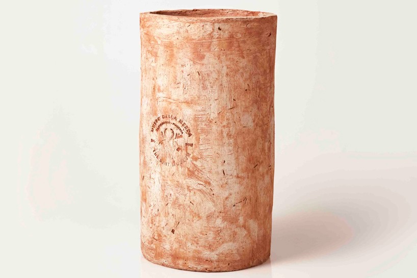 museo-della-merda-milan-design-week-designboom-010