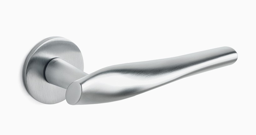 olivari-MAD-architects-marilyn-door-handles-designboom-04