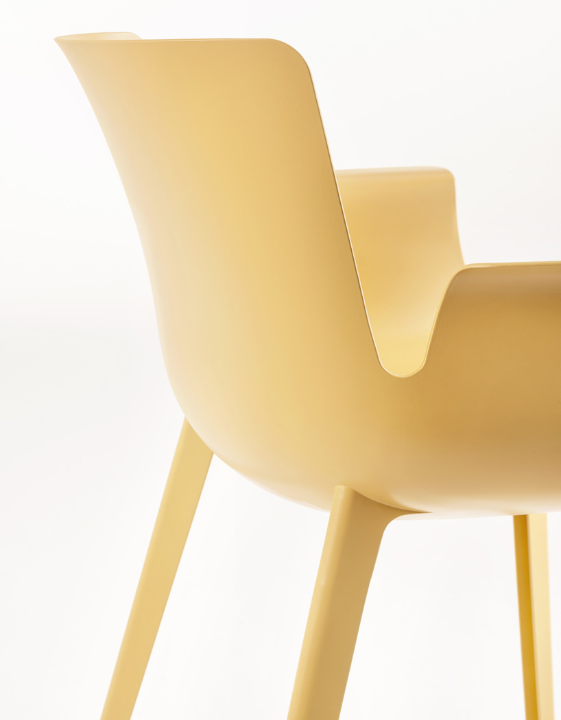 piero lissoni-piuma chair-kartell-designboom-004
