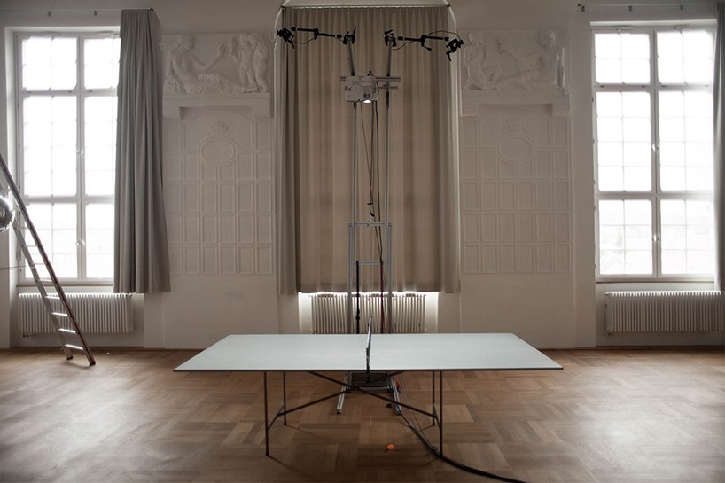 thomas-mayer-table-tennis-trainer-designboom-02