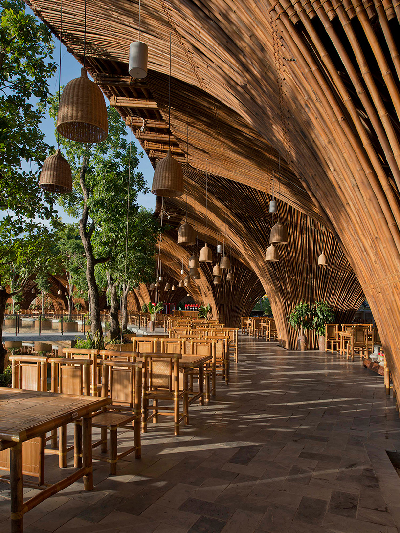 Bamboo roc von restaurant by vo trong nghia architects Bamboo roc von restaurant by vo trong nghia architects