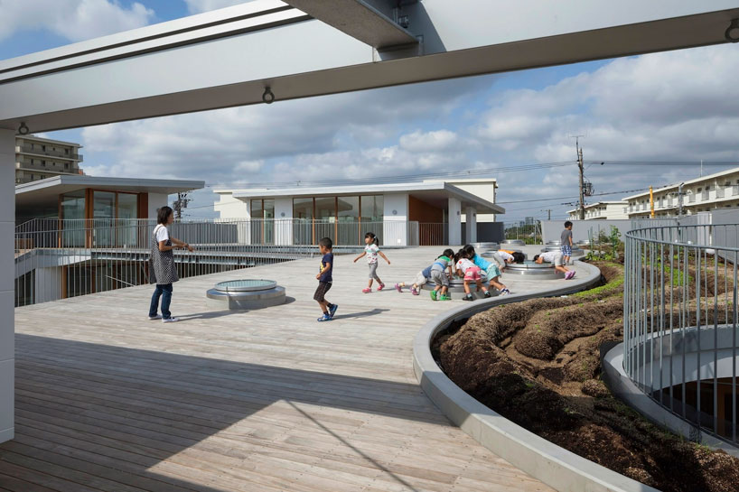 aisaka-architects-atelier-amanenomori-nursery-japan-designboom-02