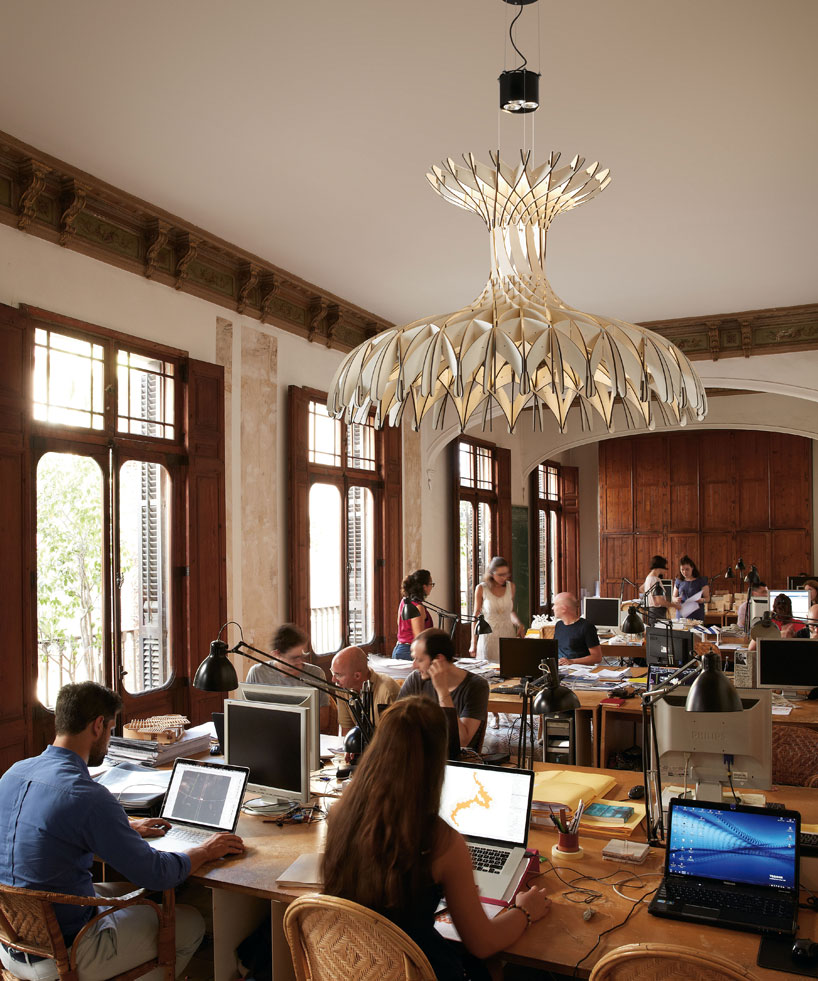 benedetta-tagliabue-dome-lamp-designboom-02