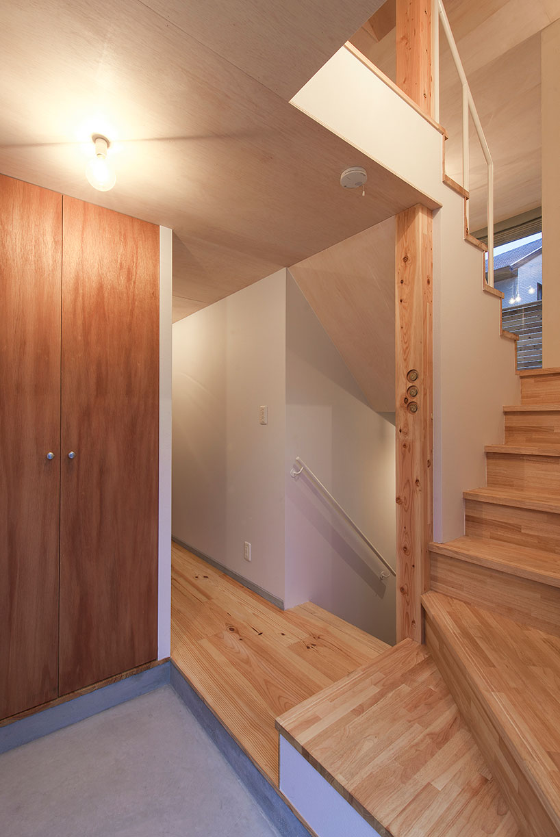 coo-planning-house-in-takarazuka-hyogo-japan-designboom-02