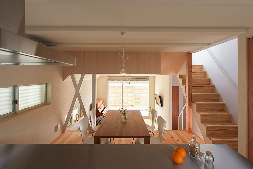 coo-planning-house-in-takarazuka-hyogo-japan-designboom-02
