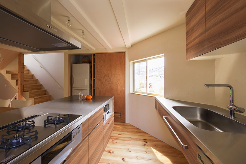 coo-planning-house-in-takarazuka-hyogo-japan-designboom-02