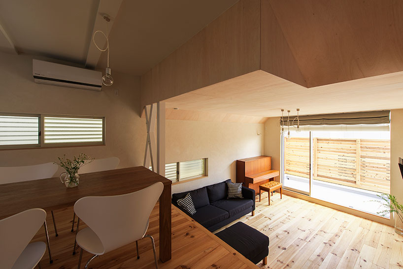 coo-planning-house-in-takarazuka-hyogo-japan-designboom-02