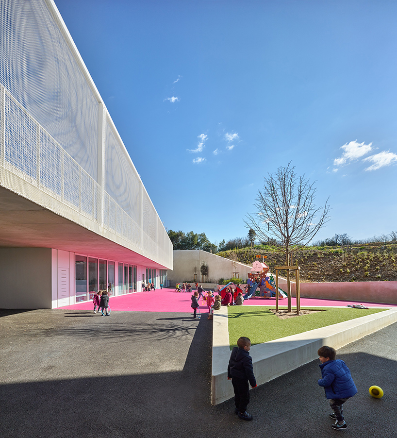dominique-coulon-andre-malraux-group-of-schools-montpellier-france-designboom-02