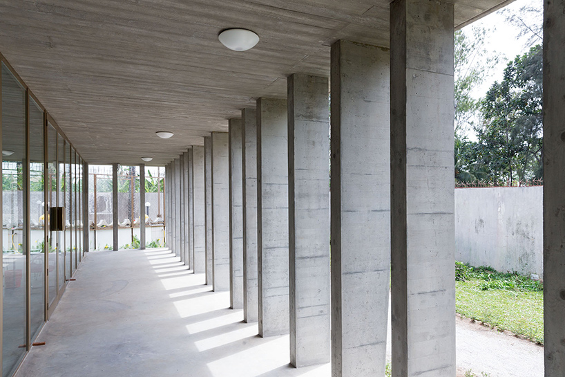 local-architecture-new-swiss-embassy-ivory-coast-abidjan-designboom-02