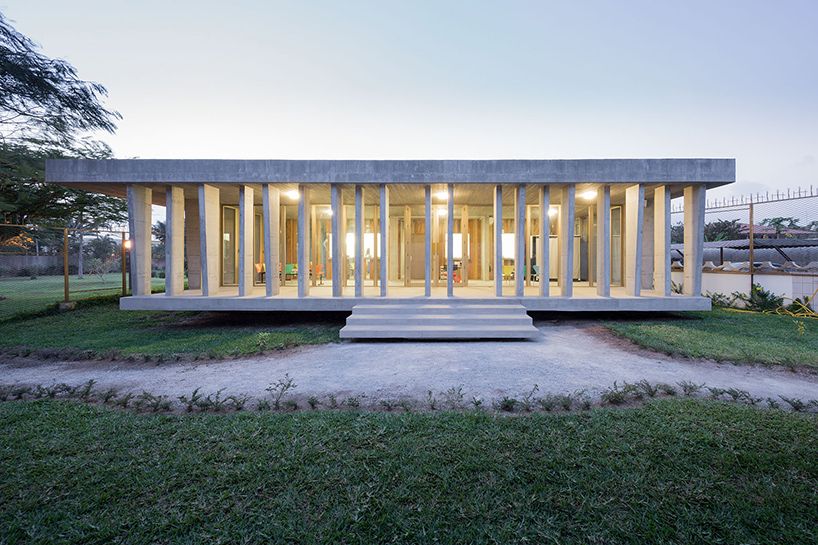 local-architecture-new-swiss-embassy-ivory-coast-abidjan-designboom-02