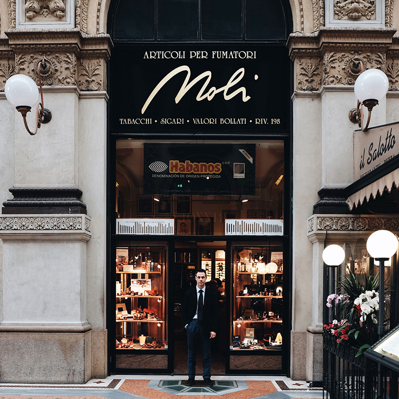 milan-storefronts-marco-valmarana-pixartprinting-designboom-02