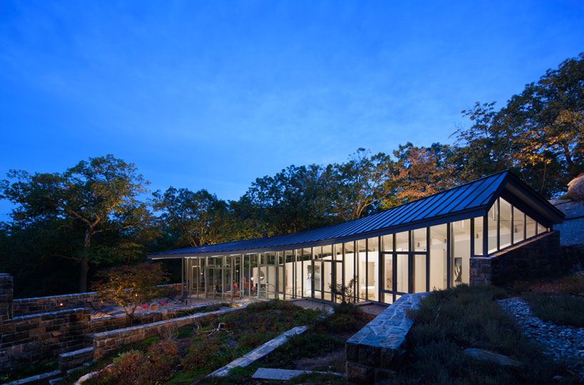 weiss-and-manfredi-mccann-residence-united-states-designboom-02