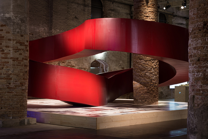 C+S-architects-suspended-red-walkway-eduCARE-venice-architecture-biennale-designboom-02