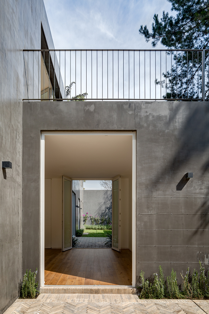 DCPP-arquitectos-casa-campestre-house-107-mexico-city-designboom-02