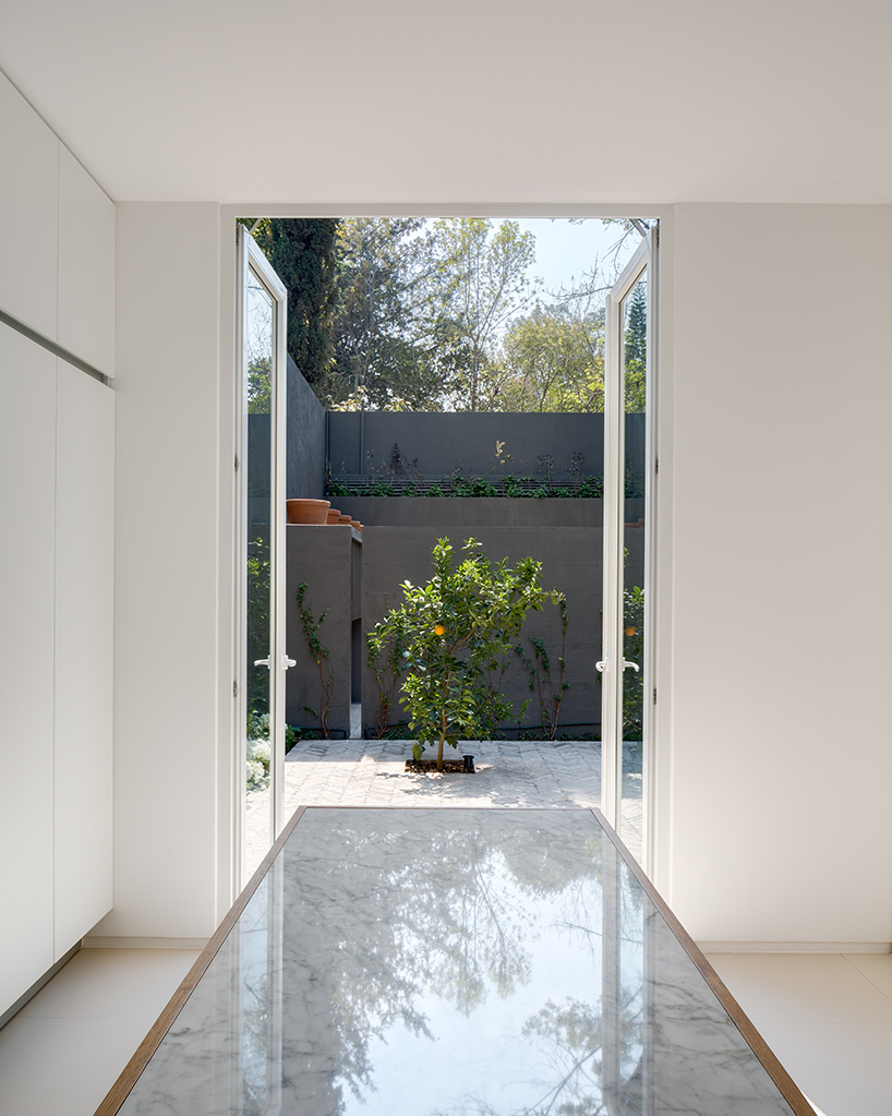 DCPP-arquitectos-casa-campestre-house-107-mexico-city-designboom-02