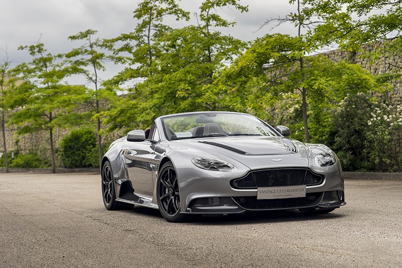 aston-martin-vantage-GT12-roadster-designboom-01