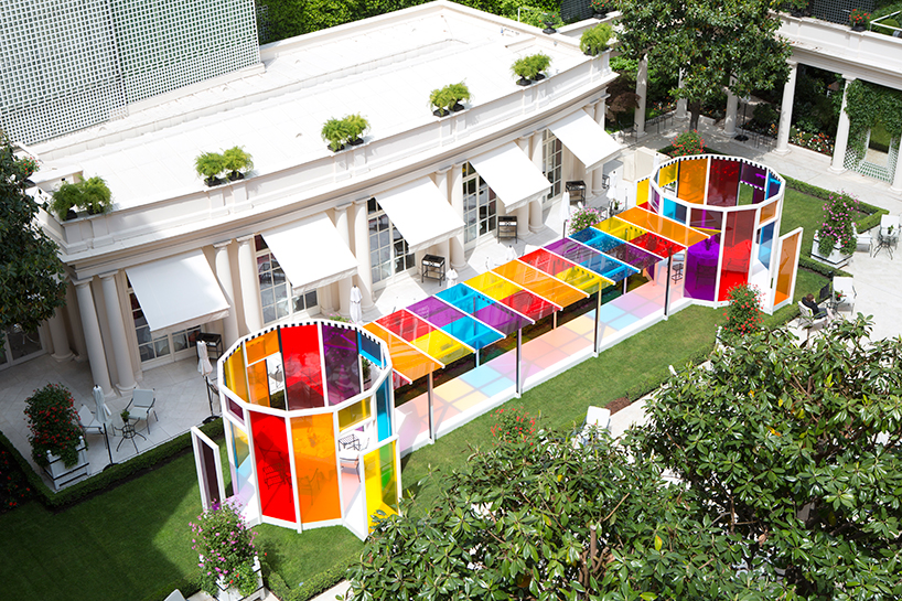 daniel buren le bristol paris une pause coloree