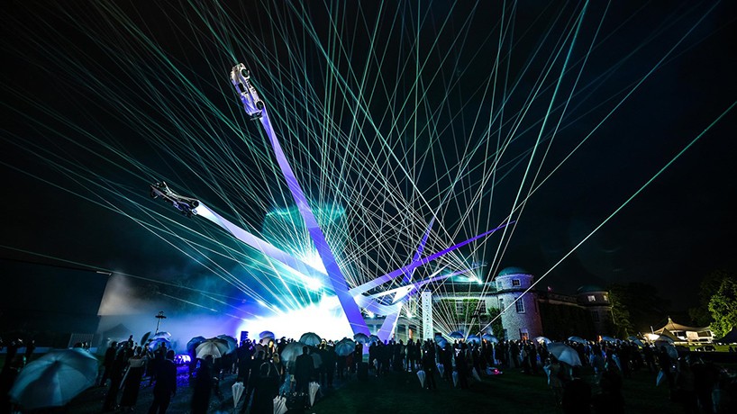 gerry-judah-BMW-scuplture-goodwood-festival-of-speed-2016-designboom-04