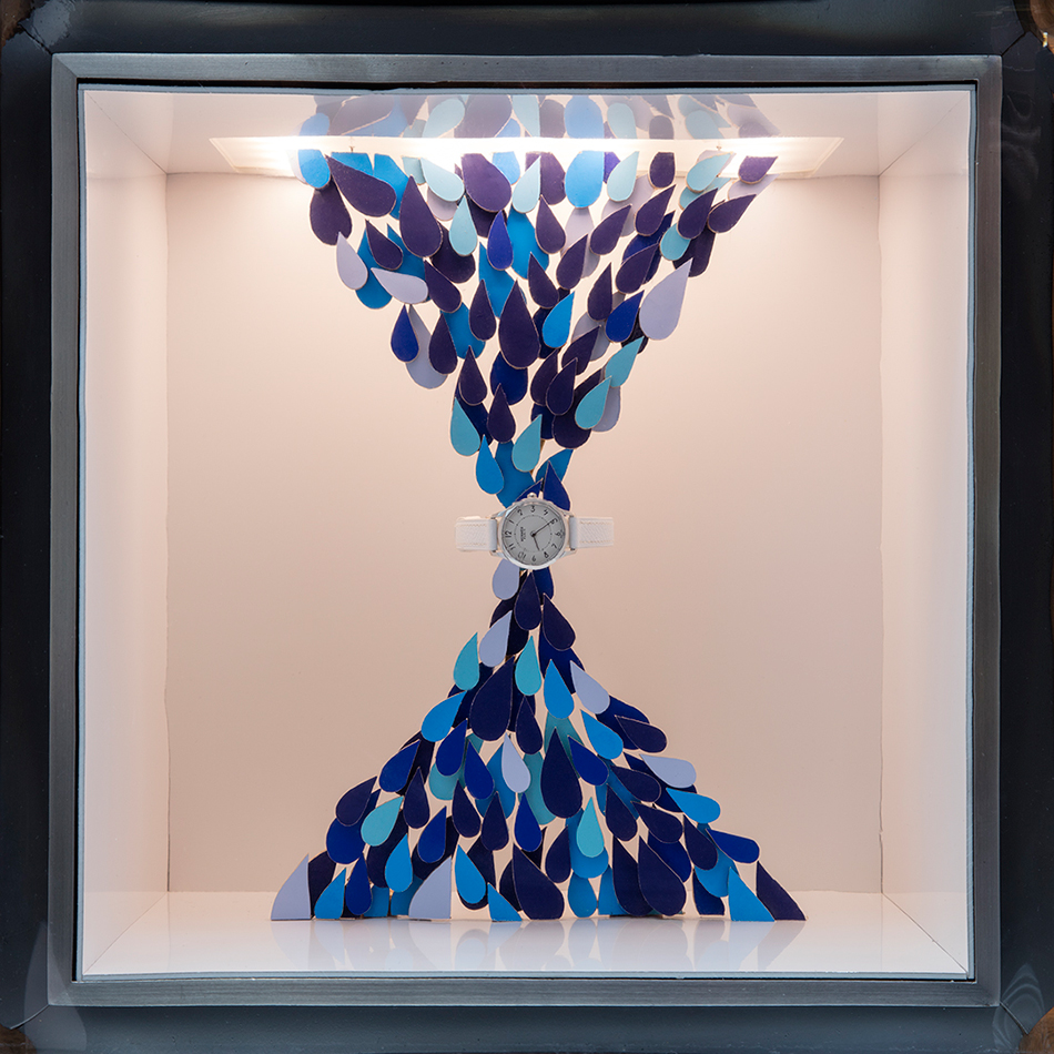 isabelle-daeron-window-display-maison-hermes-ginza-tokyo-making-waves-designboom-02