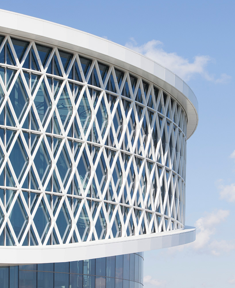 barco kortrijk belgium HQ jaspers-eyers architects