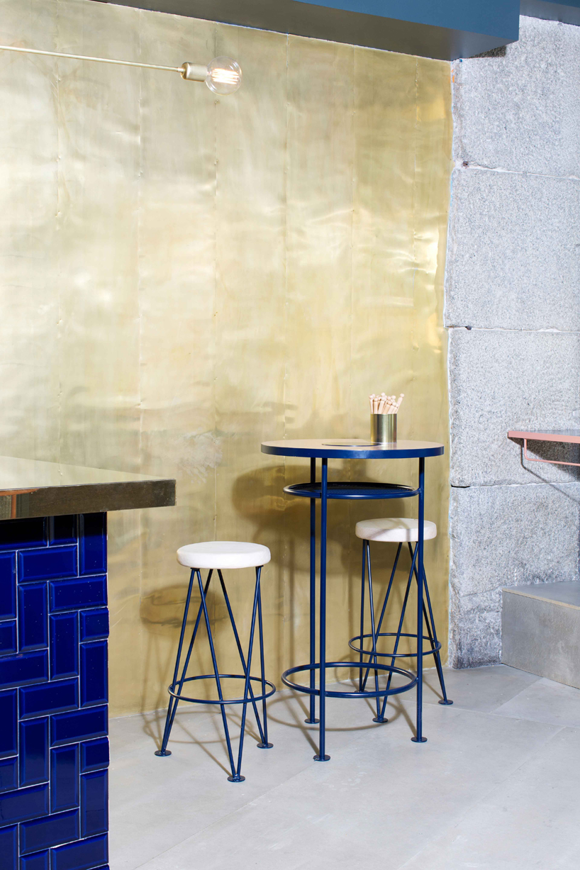 lucas-y-hernandez-gil-bocadillo-de-jamon-y-champan-pez-madrid-designboom-009