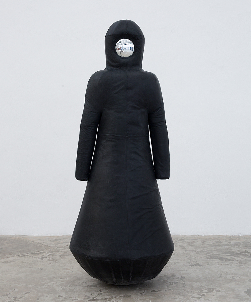 pedro-reyes-domingo-salvaje-exhibition-la-tallera-gallery-cuernavaca-mexico-designboom-02