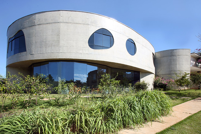 ruy-ohtake-house-roberto-cocenza-sao-jose-do-rio-preto-sao-paulo-brazil-designboom-01