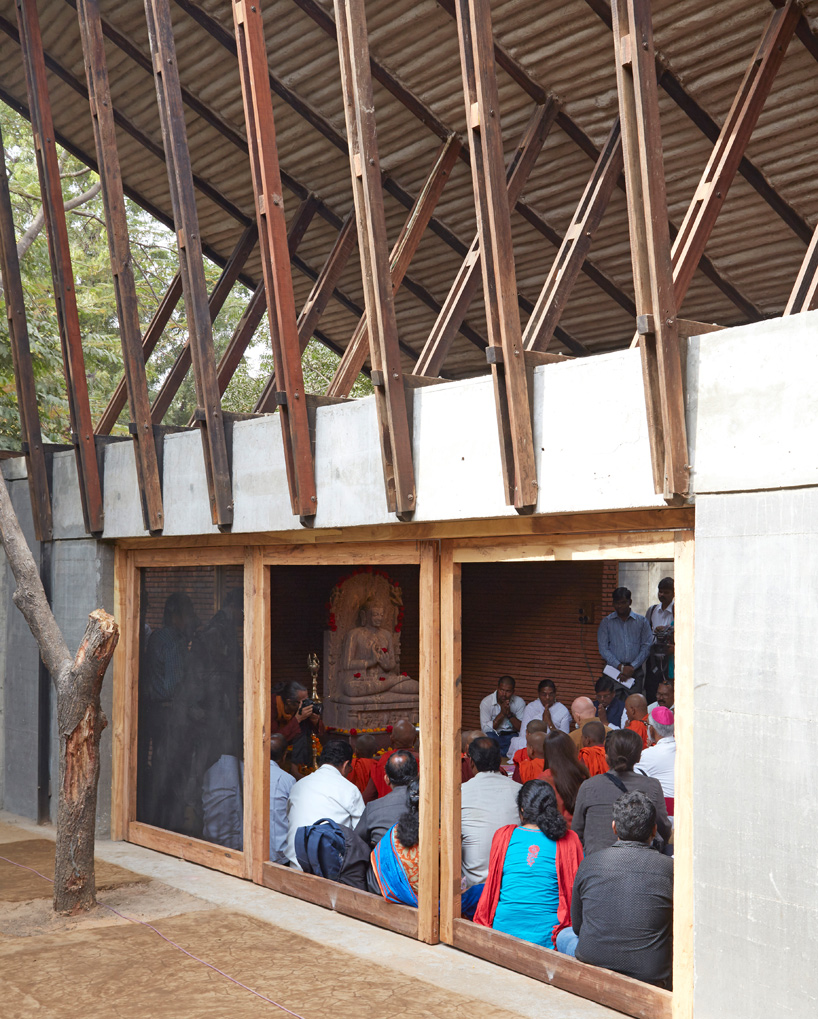 sameep-padora-and-assocaites-jetavan-centre-india-designboom-02