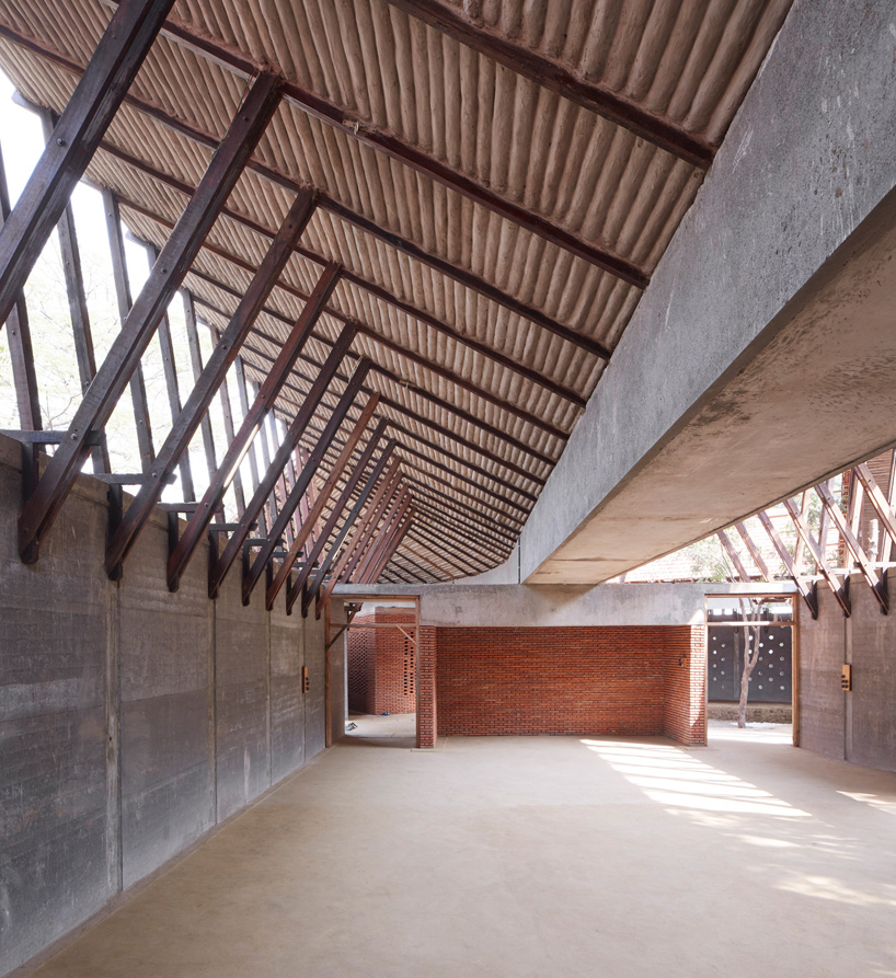sameep-padora-and-assocaites-jetavan-centre-india-designboom-02