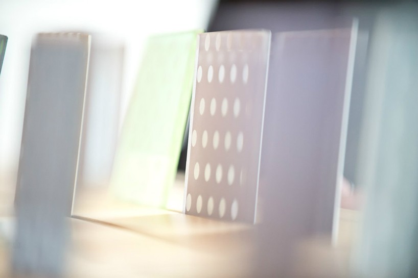 scholten-baijings-skyline-design-glass-gradients-designboom-010