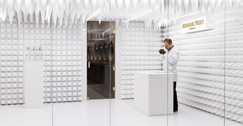 sebastian-errazuriz-audemars-piguet-art-basel-ice-cycle-lounge-designboom-01