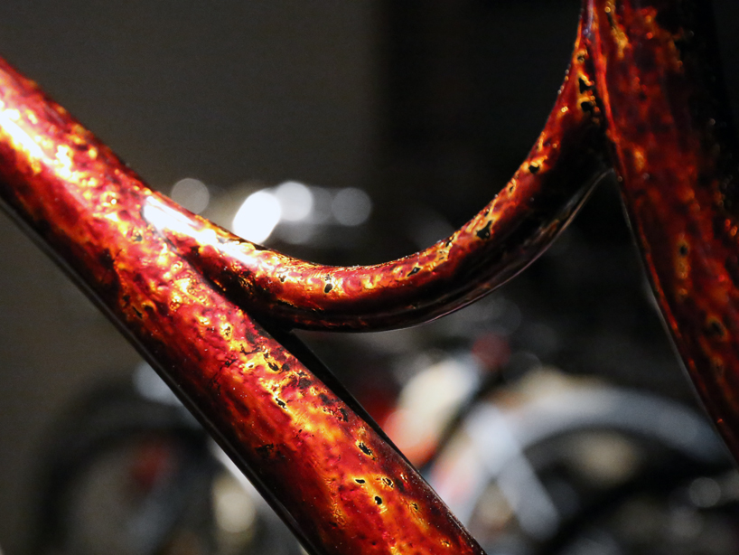 vanhulsteijn urushi bike XXI triennale international exhibition designboom