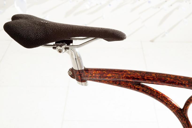 vanhulsteijn urushi bike XXI triennale international exhibition designboom