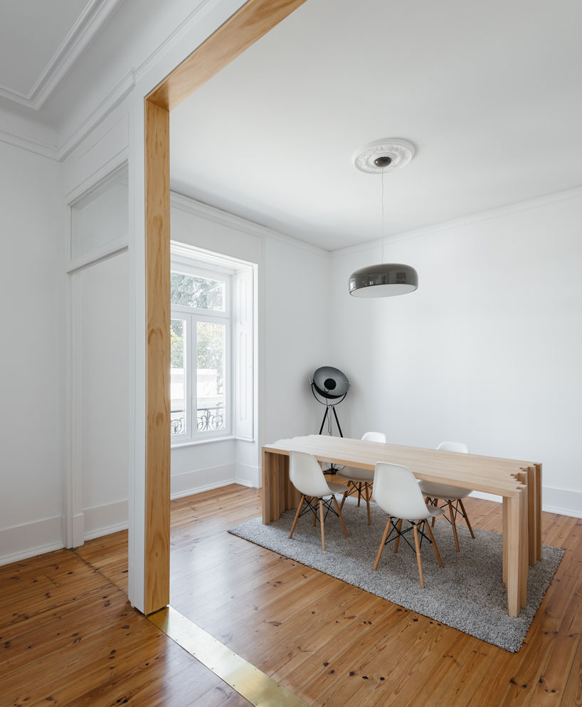 aurora-arquitectos-apartment-in-estrela-lisbon-designboom-02