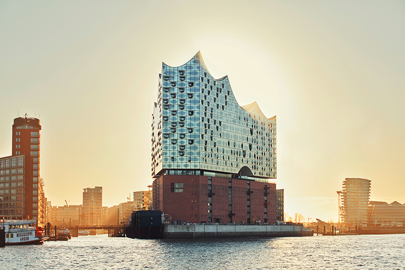 elbphilharmonie-concert-hall-hafencity-hamburg-herzog-de-meuron-designboom-02