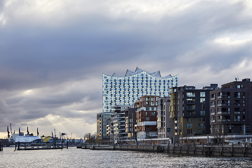 elbphilharmonie-concert-hall-hafencity-hamburg-herzog-de-meuron-designboom-02