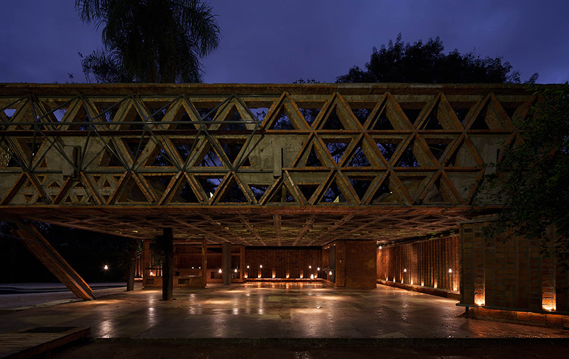 gabinete-de-arquitectura-quincho-tia-coral-asuncion-paraguay-designboom-02