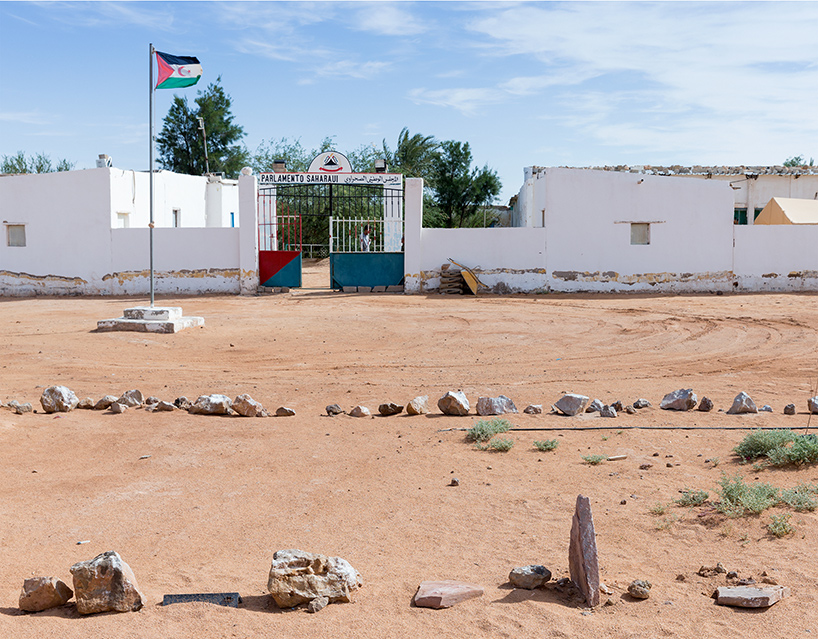 venice-architecture-biennale-2016-pavilion-of-the-western-sahara-manuel-herz-designboom-02