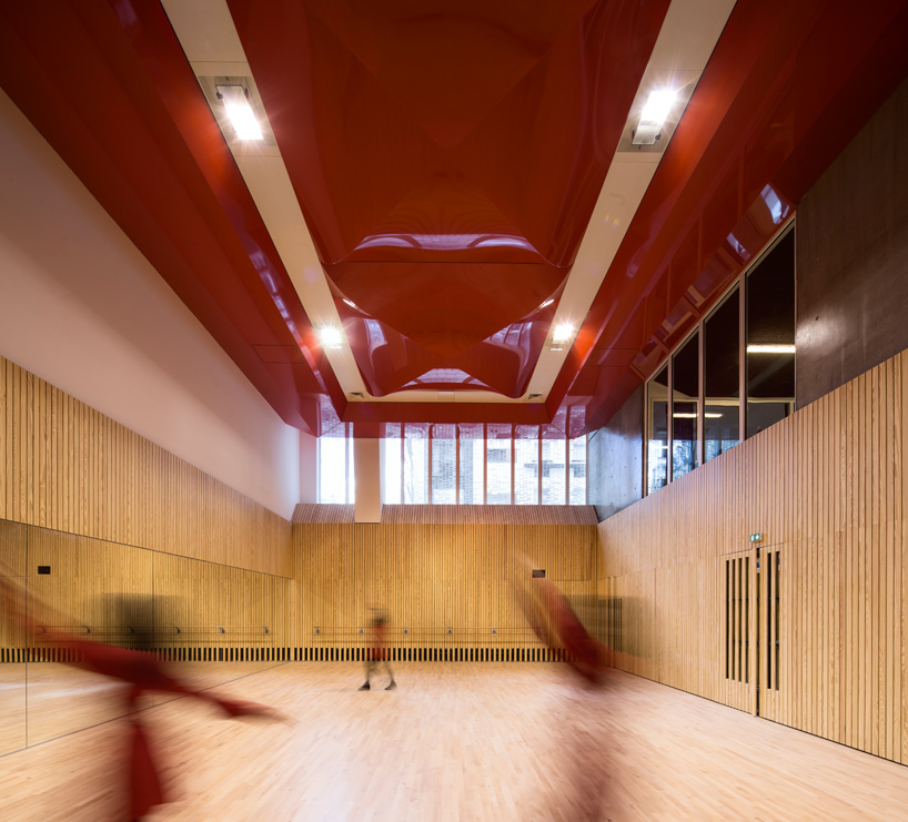 vincent-parreira-atelier-architecture-69-logements-1-gymnase-paris-designboom-02