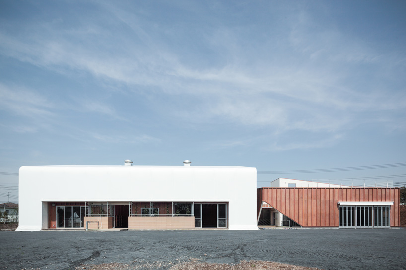 yasutaka-yoshimura-architects-fukumasu-base-japan-designboom-02