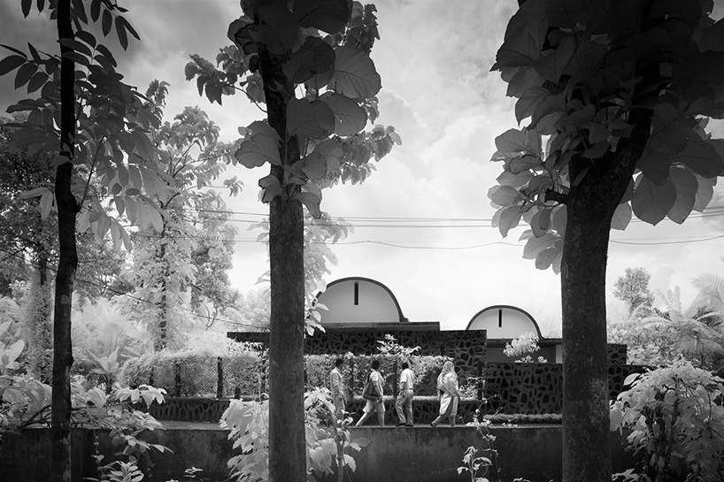 LIJO-RENY-architects-the-walls-and-vaults-house-kerala-india-designboom-02