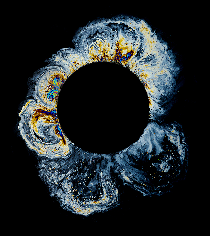 fabian-oefner-oil-spill-designboom-02