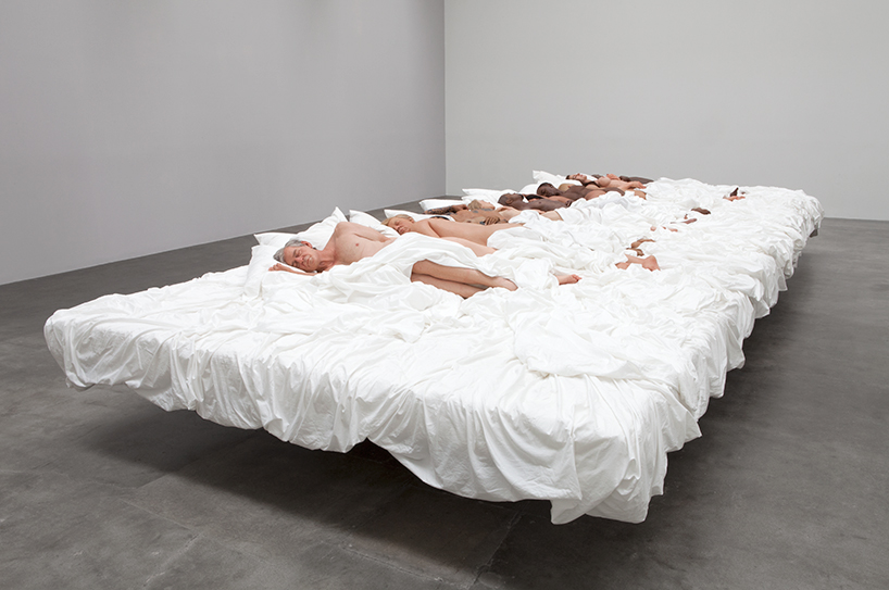 kanye-west-famous-nude-celebrities-exhibit-blum-poe-gallery-designboom-02