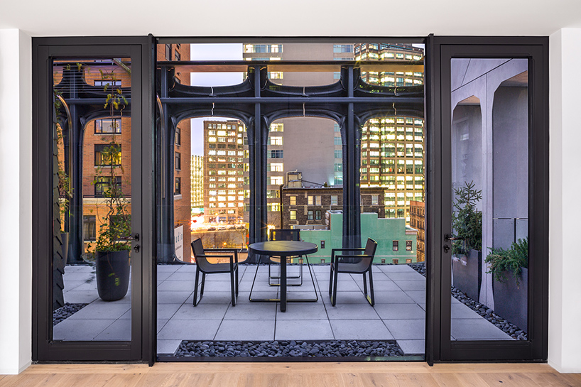 xoco-325-west-broadway-soho-condominium-building-DDG-new-york-designboom-X4